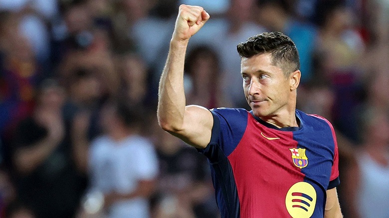 O estilo de vida disciplinado de Robert Lewandowski transformou-o num físico musculado O estilo de vida disciplinado de Robert Lewandowski transformou-o num físico musculado